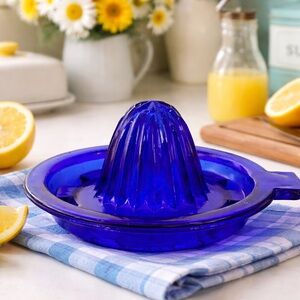 Vintage Hazel-Atlas Cobalt Blue Glass Citrus Juicer Reamer